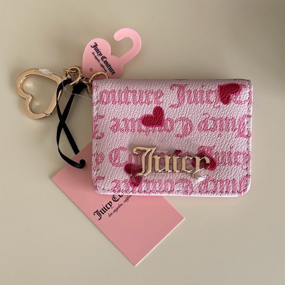 Juicy Couture Accessories - ☀️Juicy Couture Pink Card Holder with Hearts and Heart Charm